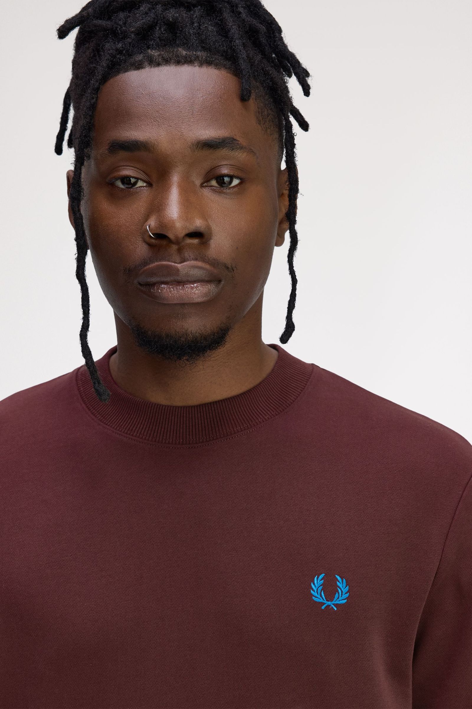Fred Perry M7535 Crew Neck Sweatshirt - Z63 Oxblood/Ecru
