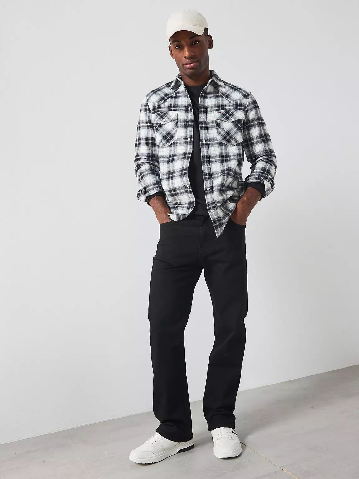 Tommy Jeans DM0DM23258 TJM Regular Flannel Check Shirt - Black Check