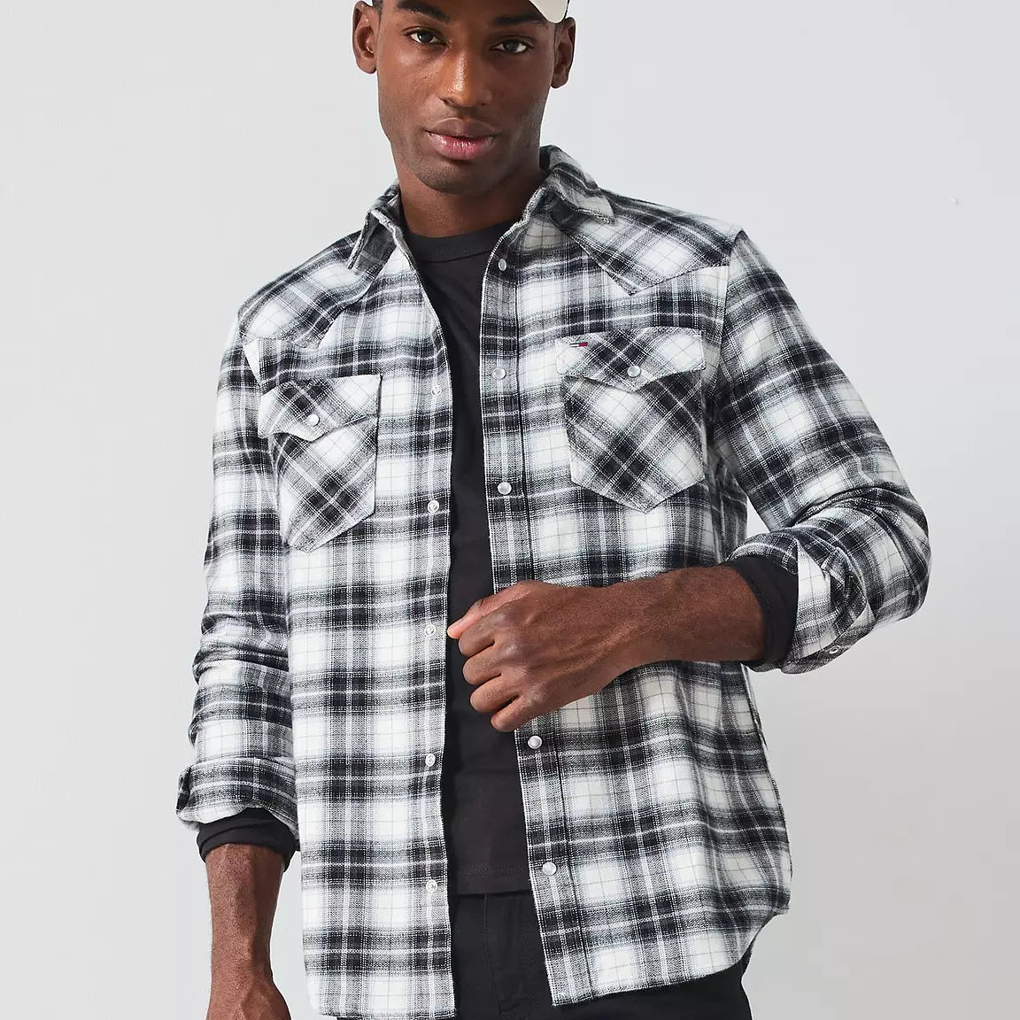 Tommy Jeans DM0DM23258 TJM Regular Flannel Check Shirt - Black Check