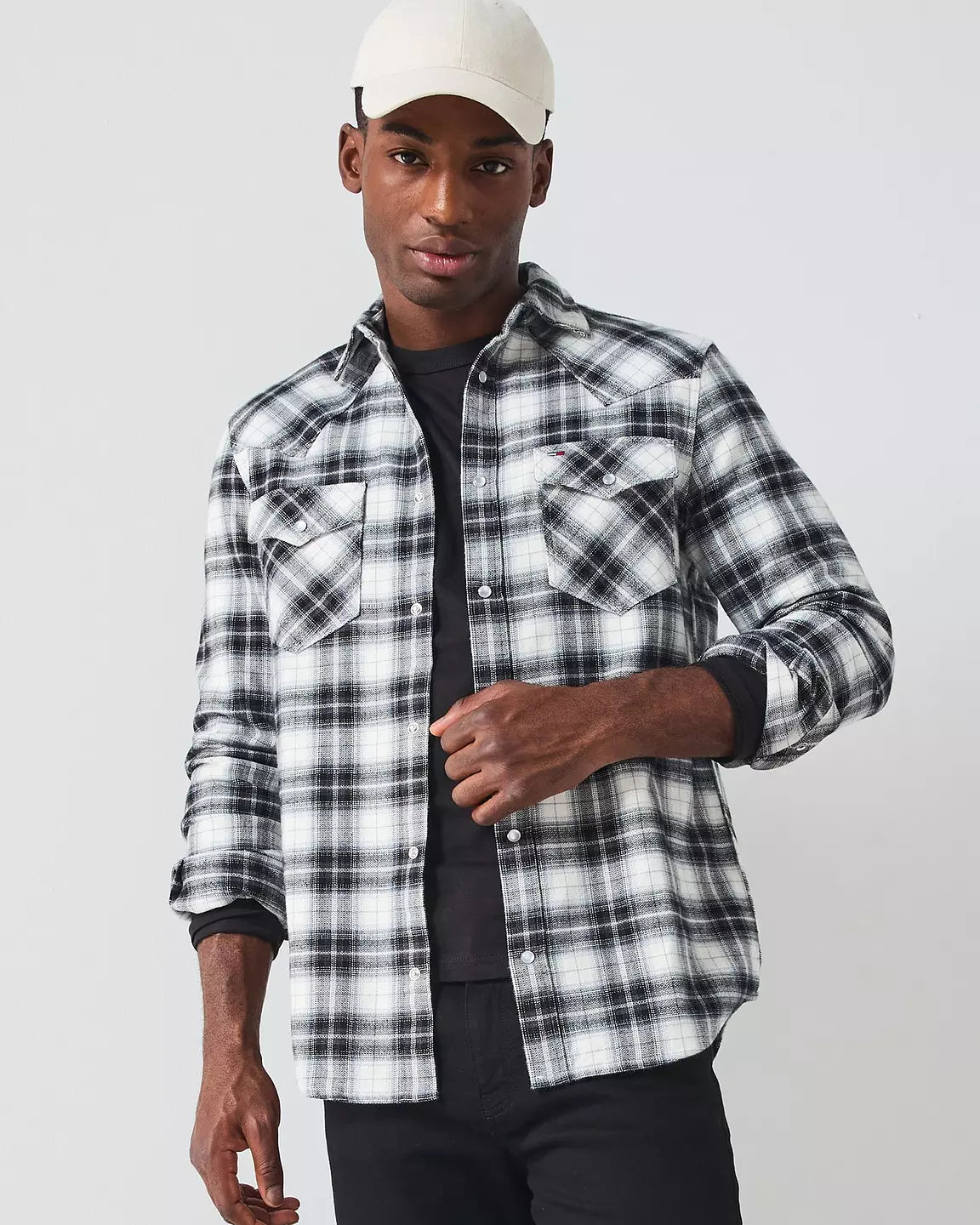 Tommy Jeans DM0DM23258 TJM Regular Flannel Check Shirt - Black Check