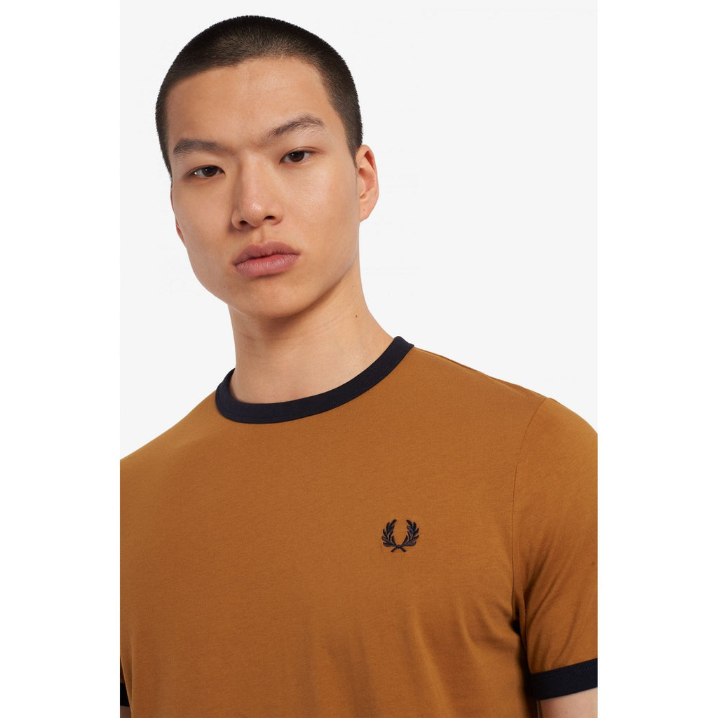 FRED PERRY M3519 RINGER T-SHIRT DARK CARAMEL